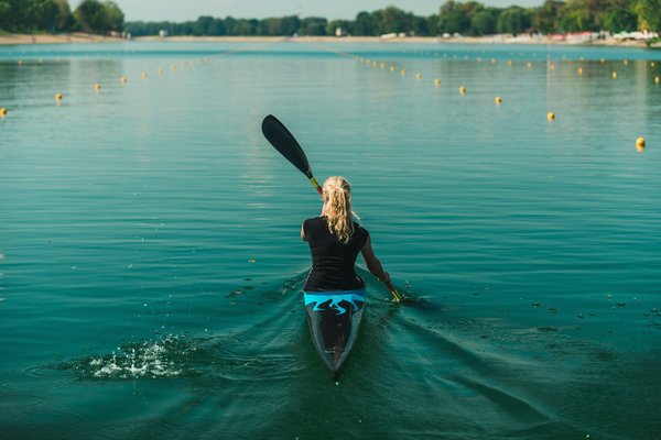 Quels sont les meilleurs conseils pour une expédition en kayak de mer aux îles Lofoten, Norvège?